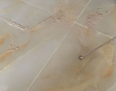 城固瓷砖空鼓维修公司分享粘合剂选择不当在瓷砖铺贴过程中可能导致以下问题